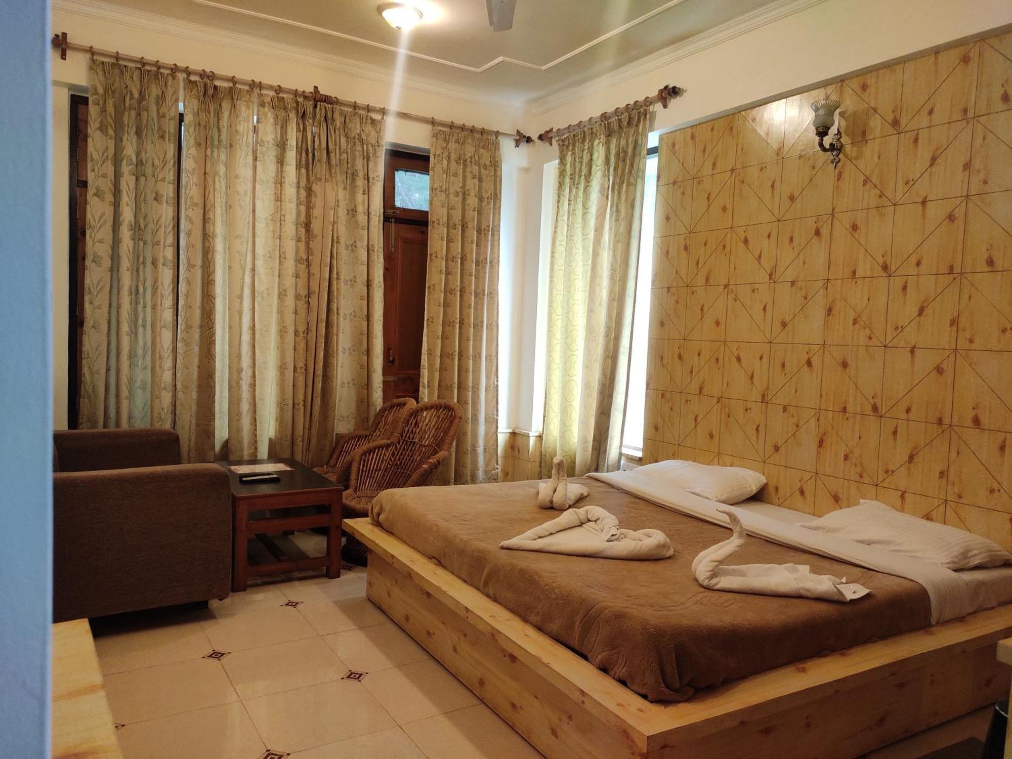 Greenwoods Inn Mcleodganj 맥그로드 간즈 외부 사진